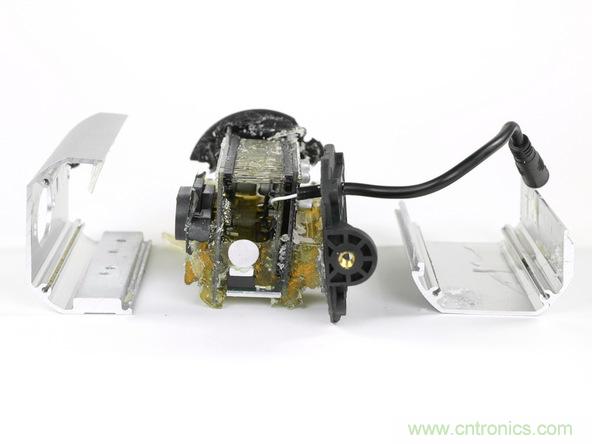 從電池到傳感器，完整拆解小米智能自行車