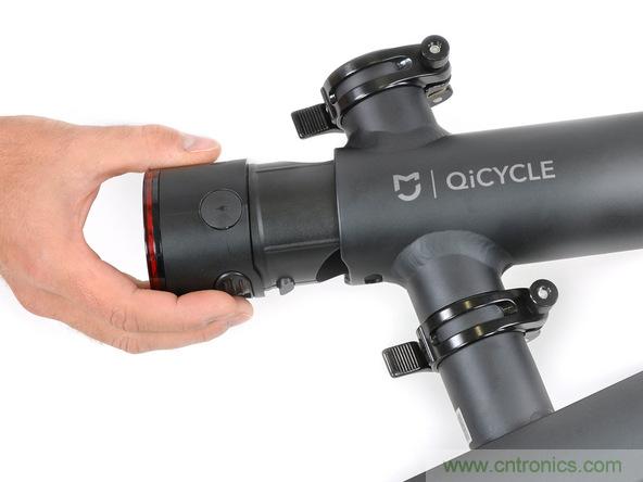 從電池到傳感器，完整拆解小米智能自行車