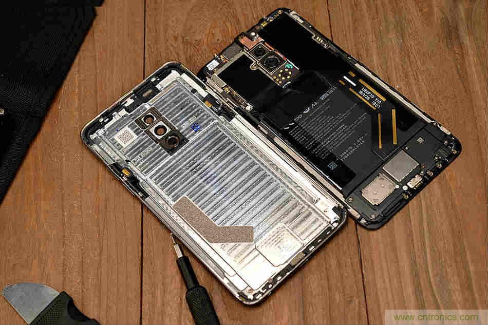 拆解魅族15 Plus：玩轉(zhuǎn)了新概念，但其工藝究竟如何？