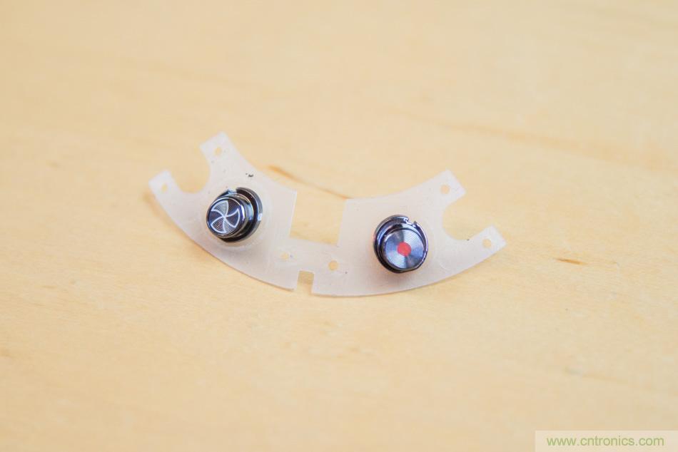 拆解戴森吹風(fēng)機(jī)：近三千元的價(jià)格貴在哪？