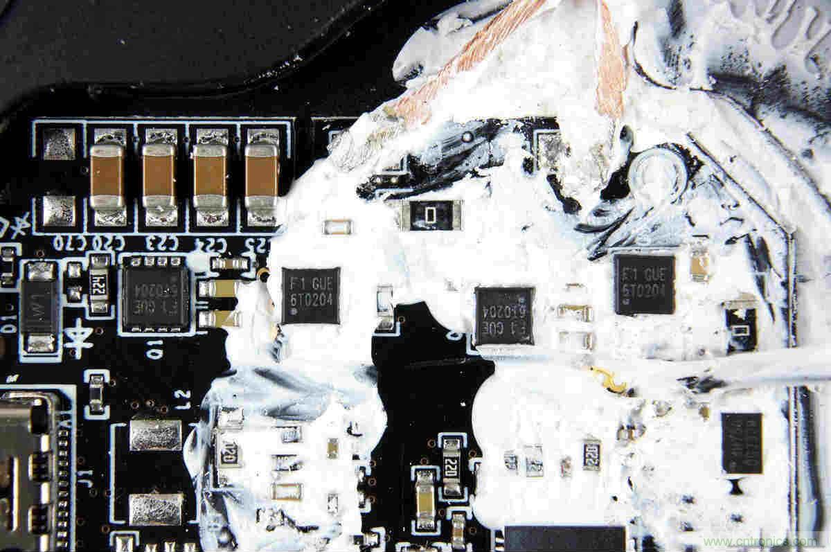 拆解對比：系出同門，小米、紫米無線充電器的差別有多大？