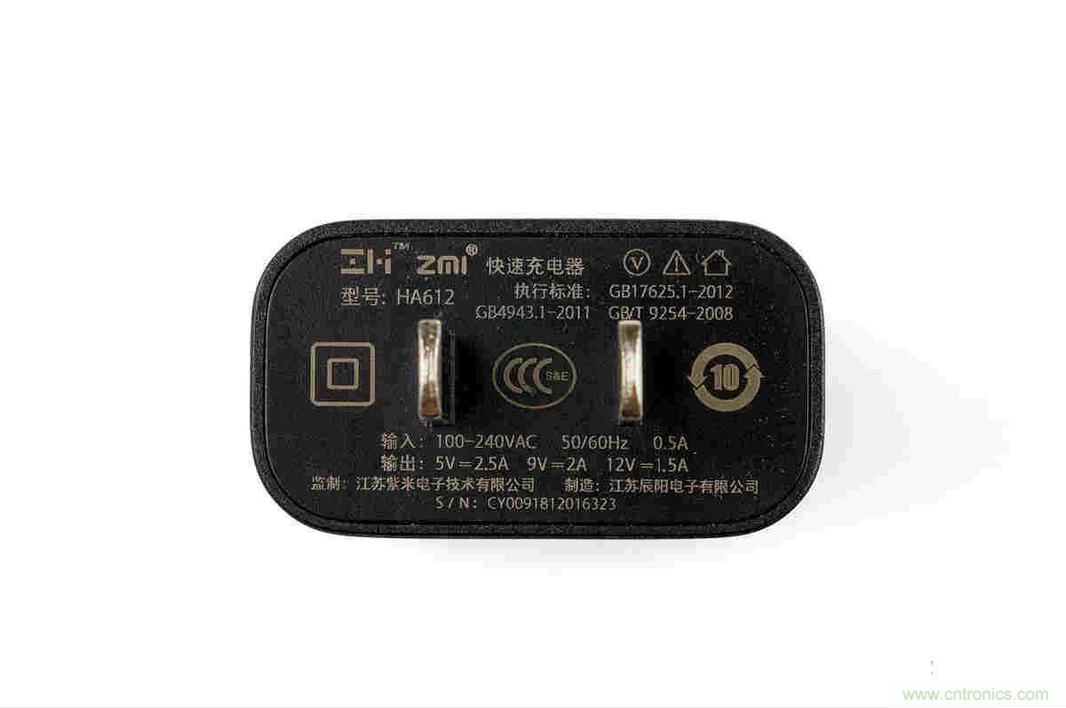 拆解對比：系出同門，小米、紫米無線充電器的差別有多大？