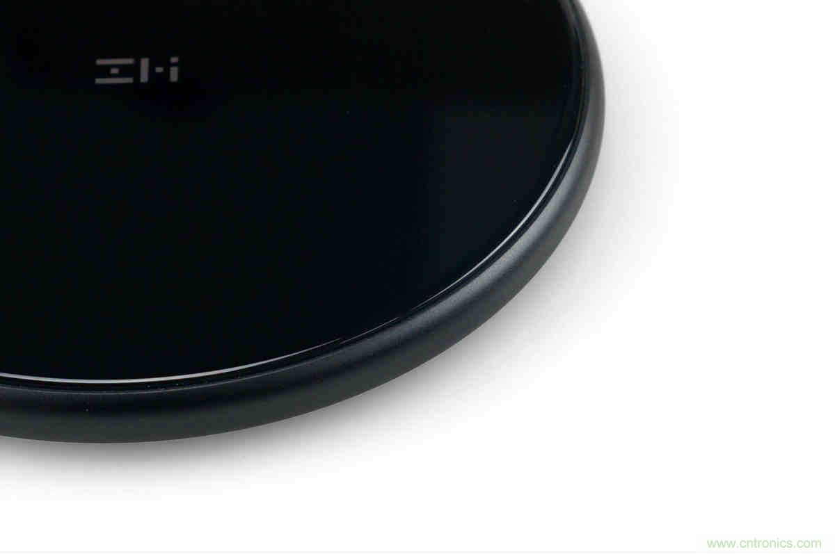 拆解對比：系出同門，小米、紫米無線充電器的差別有多大？