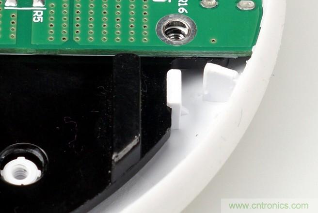 拆解對比：系出同門，小米、紫米無線充電器的差別有多大？