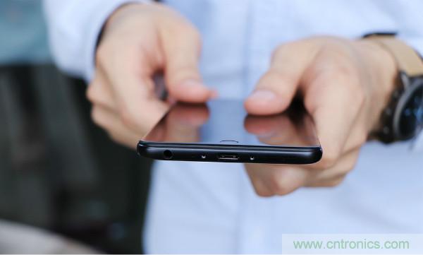 魅族M15拆解：做工精致，壓感Home鍵采用中國芯