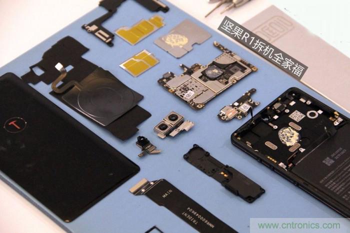 堅(jiān)果R1拆解：內(nèi)部設(shè)計(jì)究竟如何？