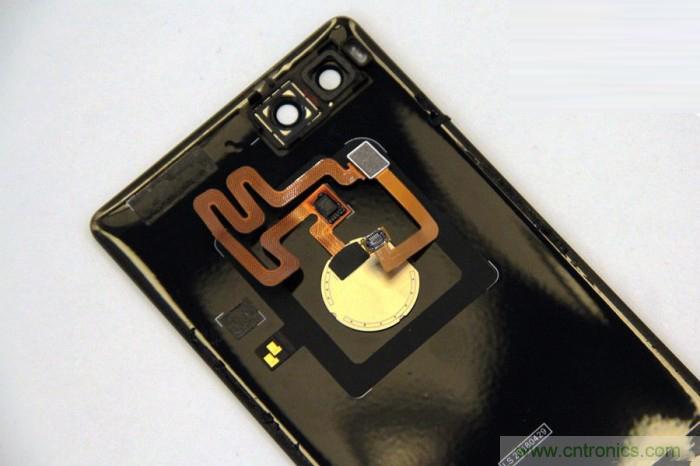 堅(jiān)果R1拆解：內(nèi)部設(shè)計(jì)究竟如何？