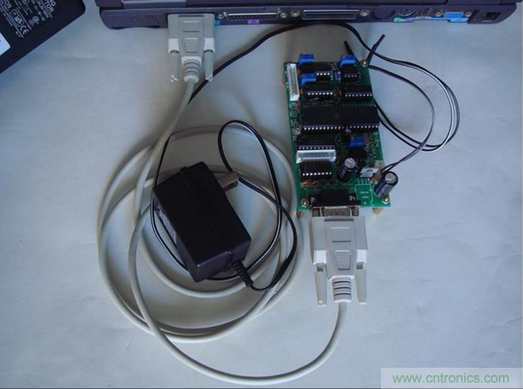 如何使用數(shù)模轉(zhuǎn)換器？