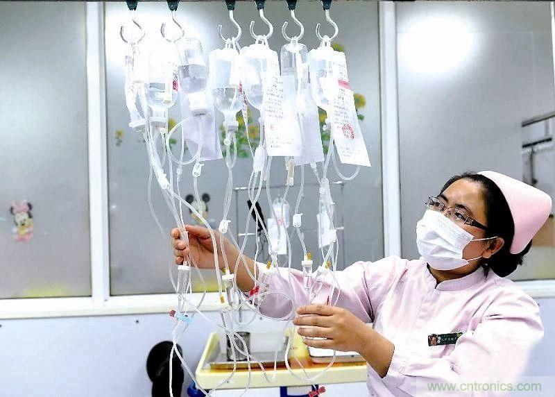 醫(yī)護(hù)輸液系統(tǒng)升級(jí)，注射泵無(wú)線化如何實(shí)現(xiàn)？