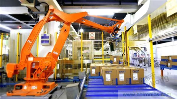 正泰昆侖 | 續(xù)寫(xiě)榮耀，領(lǐng)馭未來(lái)