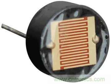 你有沒有試過用儀表放大器測(cè)量兩個(gè)光源的相對(duì)強(qiáng)度？