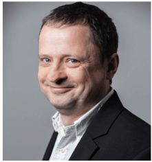 本屆峰會(huì)以 “你好，數(shù)字具身 (Hello, Digital Embodiment)” 為議題，直指下一代AI發(fā)展的核心——如何讓智能體更好地感知并與物理世界交互。屆時(shí)，Arm、西門子、SiPearl、Prophesee、芯原股份、思特威、英諾達(dá)等國(guó)內(nèi)外半導(dǎo)體巨頭的掌門人與高管將罕見同臺(tái)，從芯片設(shè)計(jì)、視覺傳感、EDA工具到系統(tǒng)架構(gòu)，共同勾勒千億增量市場(chǎng)的技術(shù)路線與商業(yè)藍(lán)圖。席位緊張，機(jī)遇不容錯(cuò)過。